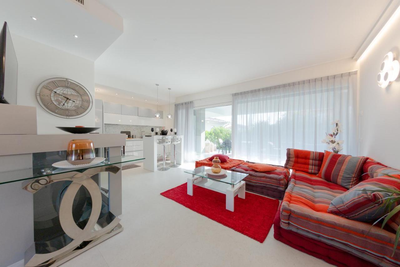 Magic Luxury Apartments Бардолино Экстерьер фото