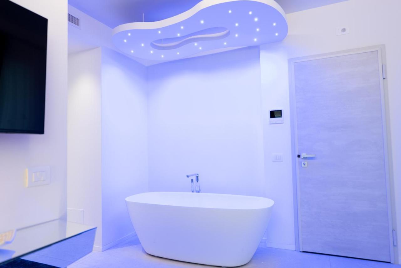 Magic Luxury Apartments Бардолино Экстерьер фото