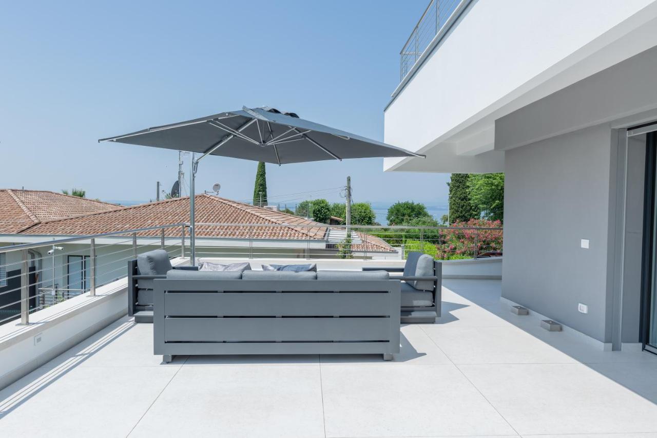 Magic Luxury Apartments Бардолино Экстерьер фото