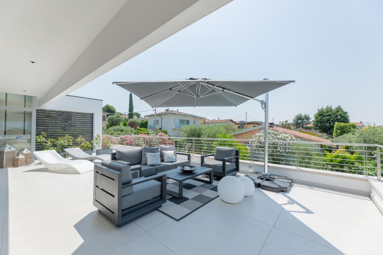 Magic Luxury Apartments Бардолино Экстерьер фото