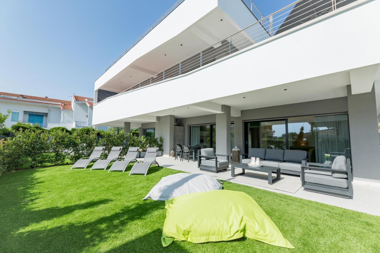 Magic Luxury Apartments Бардолино Экстерьер фото