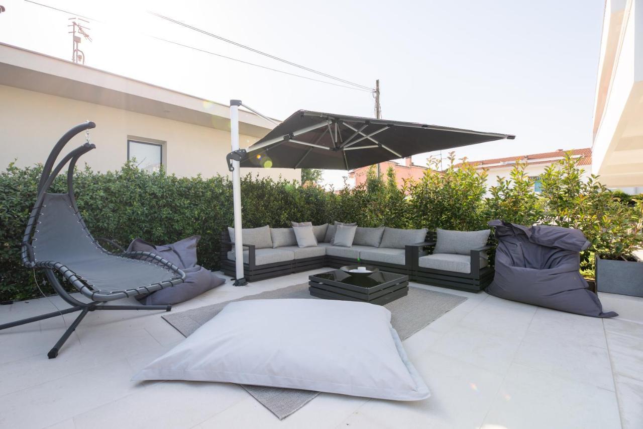 Magic Luxury Apartments Бардолино Экстерьер фото