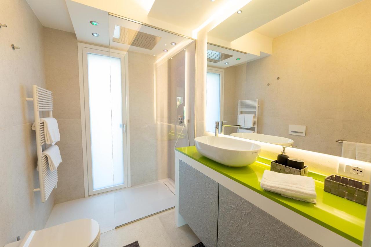 Magic Luxury Apartments Бардолино Экстерьер фото